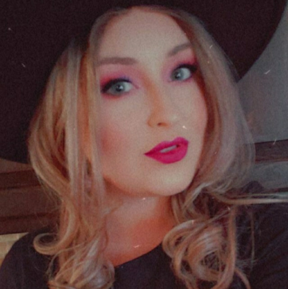 Meet your Posher, Alessandra